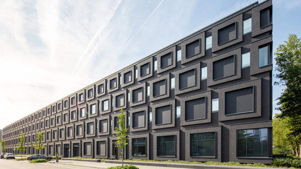 4. Sonnenschutz von HELLA verbindet Architektur, Komfort und Sicherheit