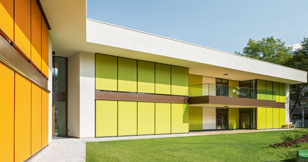 Hella Sonnen Und Wetterschutztechnik Gmbh Fassadenmarkisen | HELLA - Hella Sonnen- und Wetterschutztechnik GmbH.